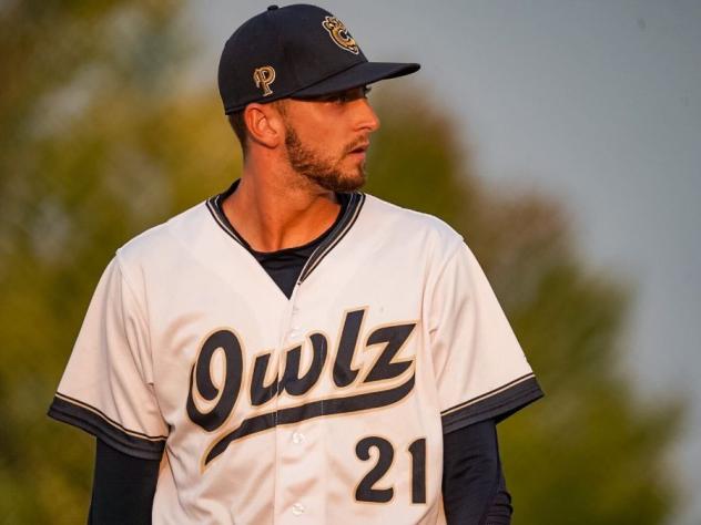 Northern Colorado Owlz' pitcher Austin Schneider