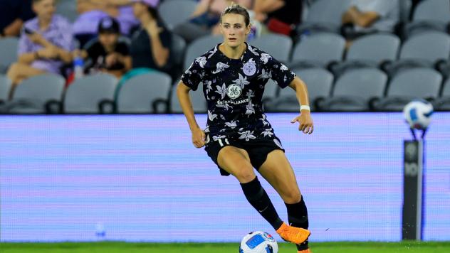 Racing Louisville FC defender Emily Fox