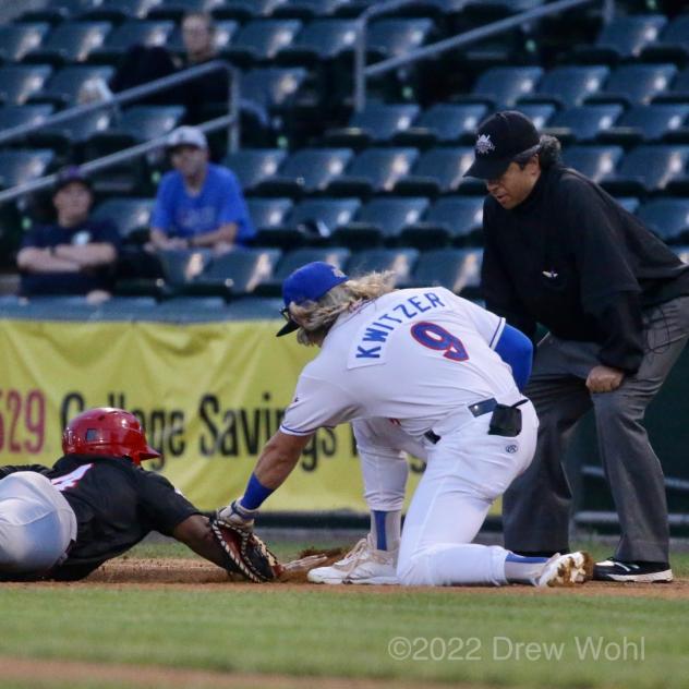 New York Boulders' Chris Kwitzer in action