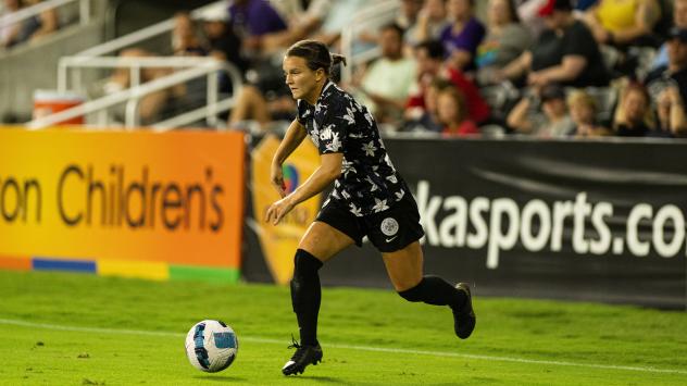 Lauren Milliet of Racing Louisville FC