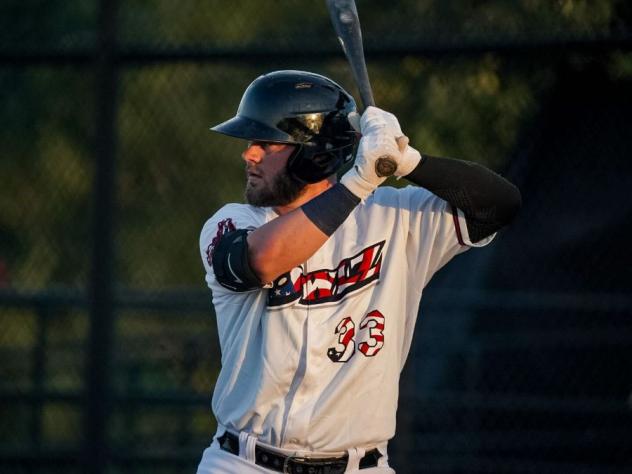 Northern Colorado Owlz' Ronnie Allen at bat