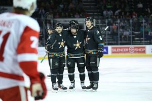 Four-Goal First Period Lifts Stars Over Griffins