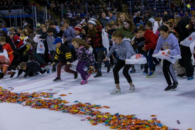 Kelowna Rockets Halloween Candy Scramble