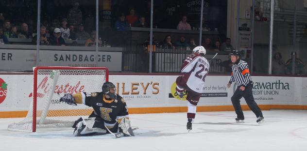 Robertson Scores Two as Petes Beat Frontenacs 5-1