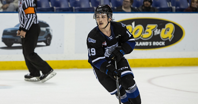 Victoria Royals' Brayden Schuurman on the ice