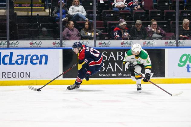 Saginaw Spirit battle the London Knights