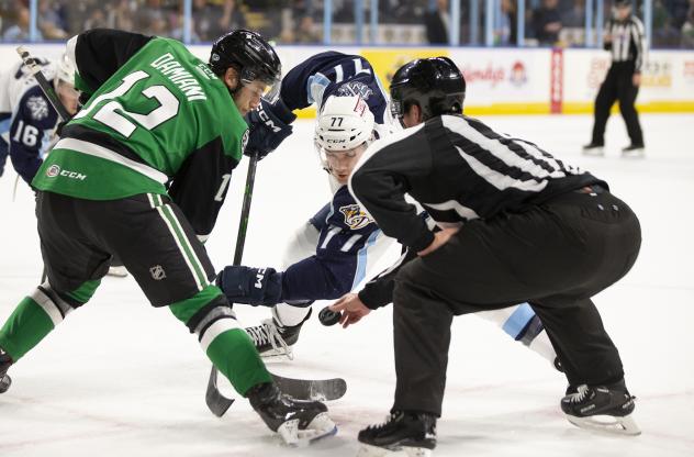 Texas Stars' Riley Damiani versus Milwaukee Admirals' Mark Jankowski