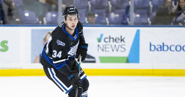 Victoria Royals right wing Jake Poole